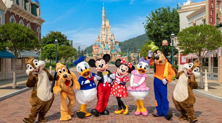 Best Disney Parks Tickets 2025: Complete Guide to the World’s Most Magical Theme Parks